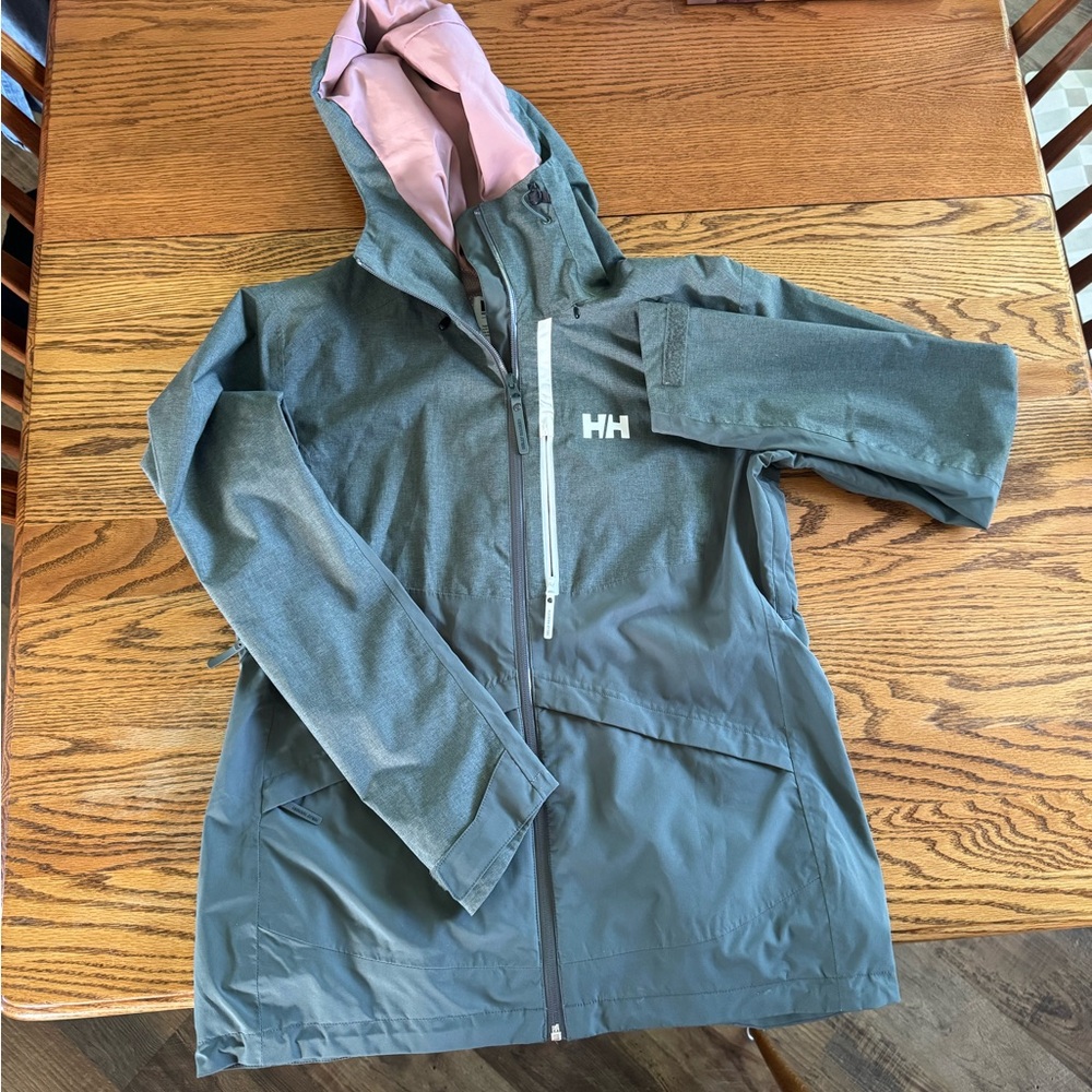 Helly Hansen Odin series green shelled wind/ raincoat /rainjacket